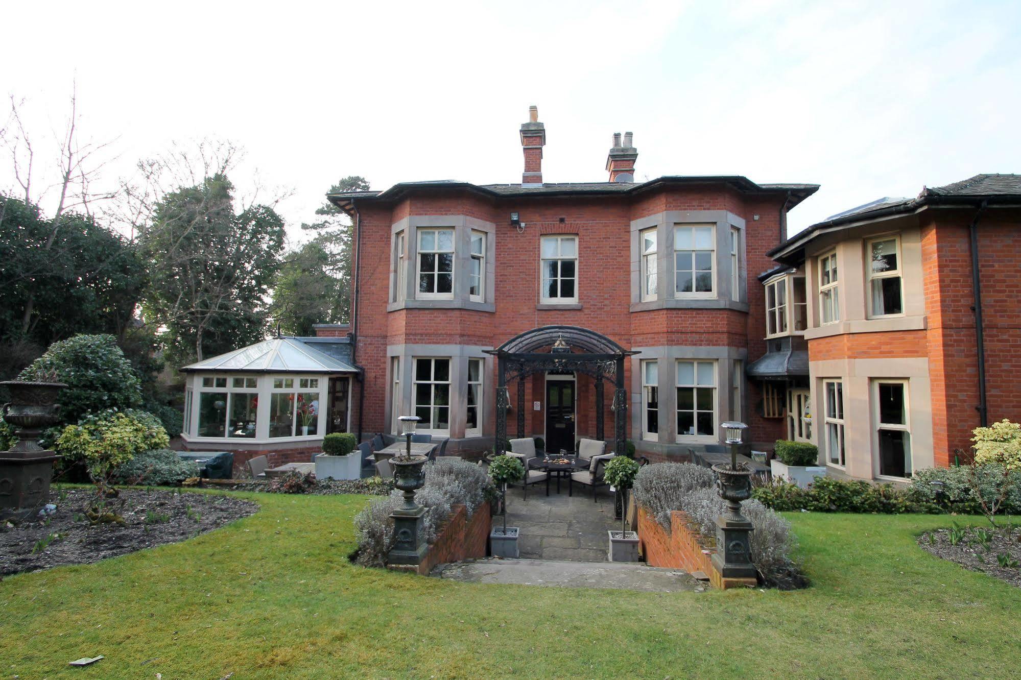 Alexandra Court Hotel Congleton Kültér fotó